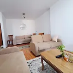 Cozy Apartment, Free Parking Near Dajti Cable Car, Bunk'art *