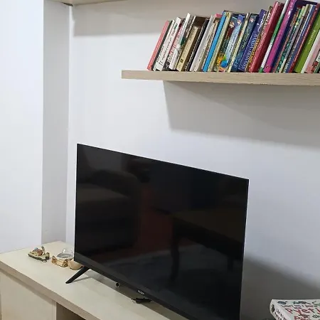 Cozy Apartment, Free Parking Near Dajti Cable Car, Bunk'art *