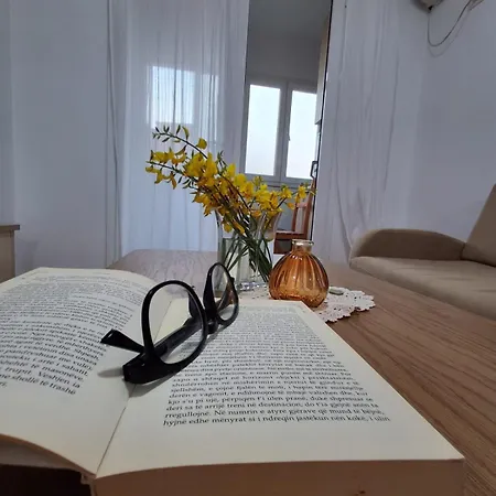 Апартаменты Cozy Apartment, Free Parking Near Dajti Cable Car, Bunk'art